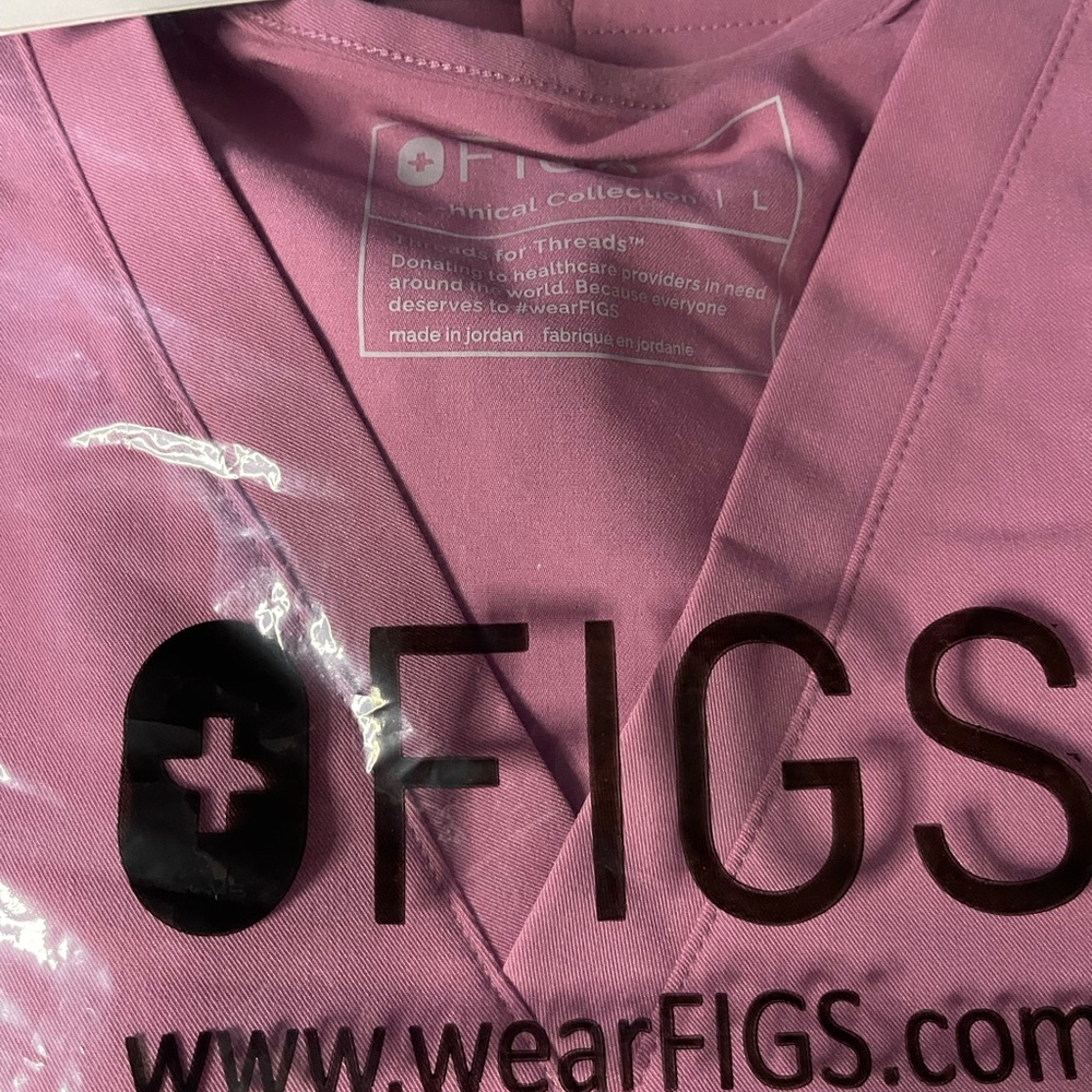 Figs Mauve Scrub Top